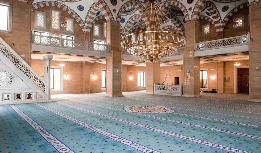 Basic Features of Mosque Carpets