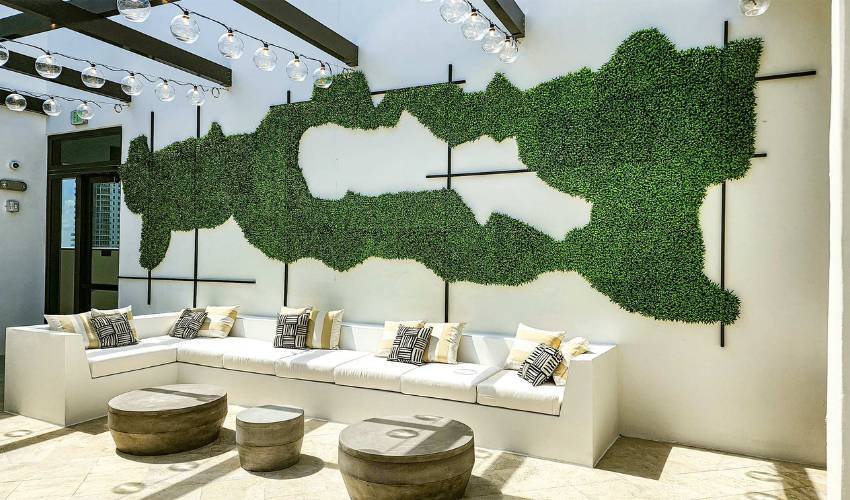 Living Room Artificial Grass Accent Wall 