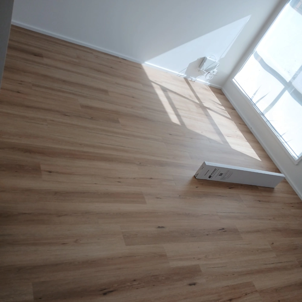 Luxury vinyl flooring Dubai