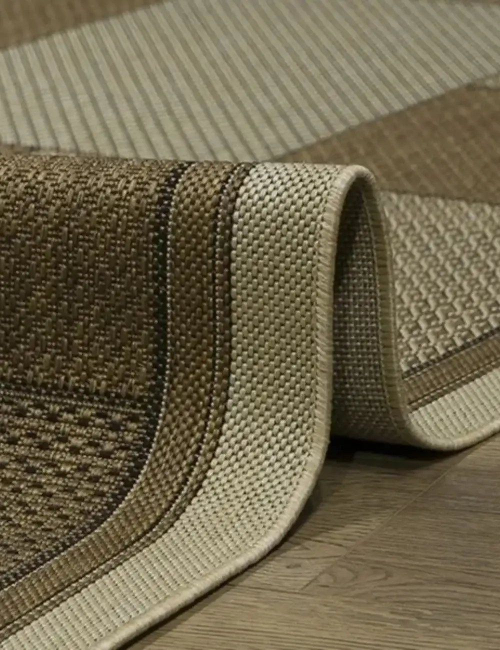 Carpet Finishing Services in Dubai