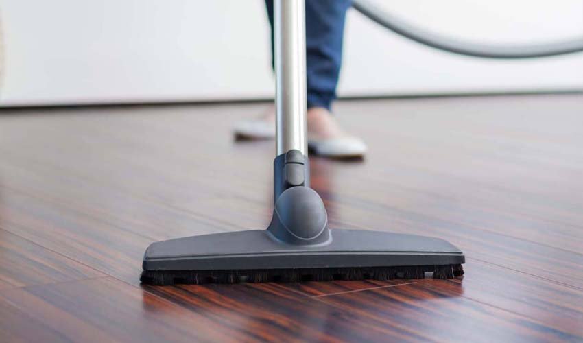How To Clean Laminate Floors That Are Not Waterproof