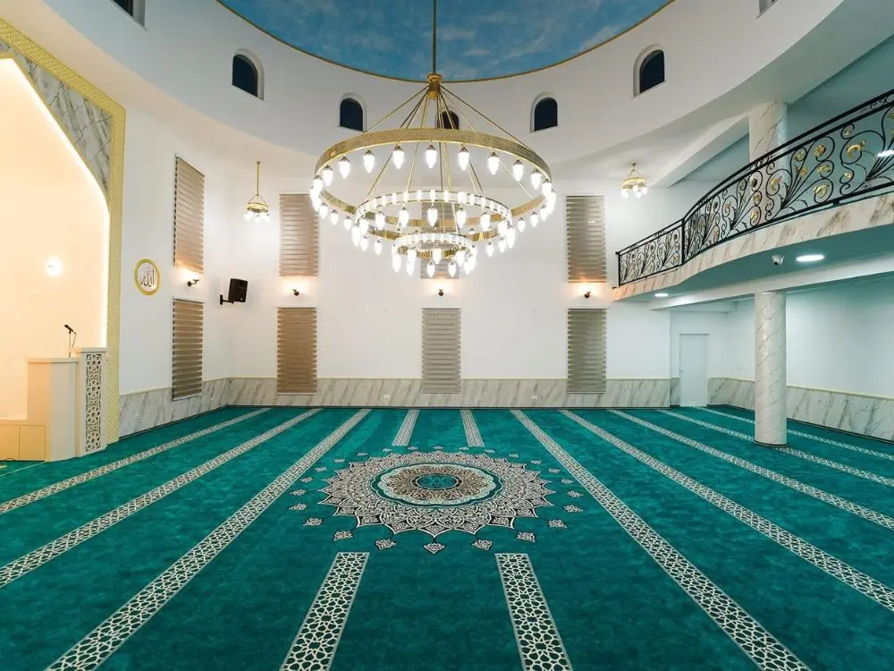 Expert mosque carpet installation team in Dubai
