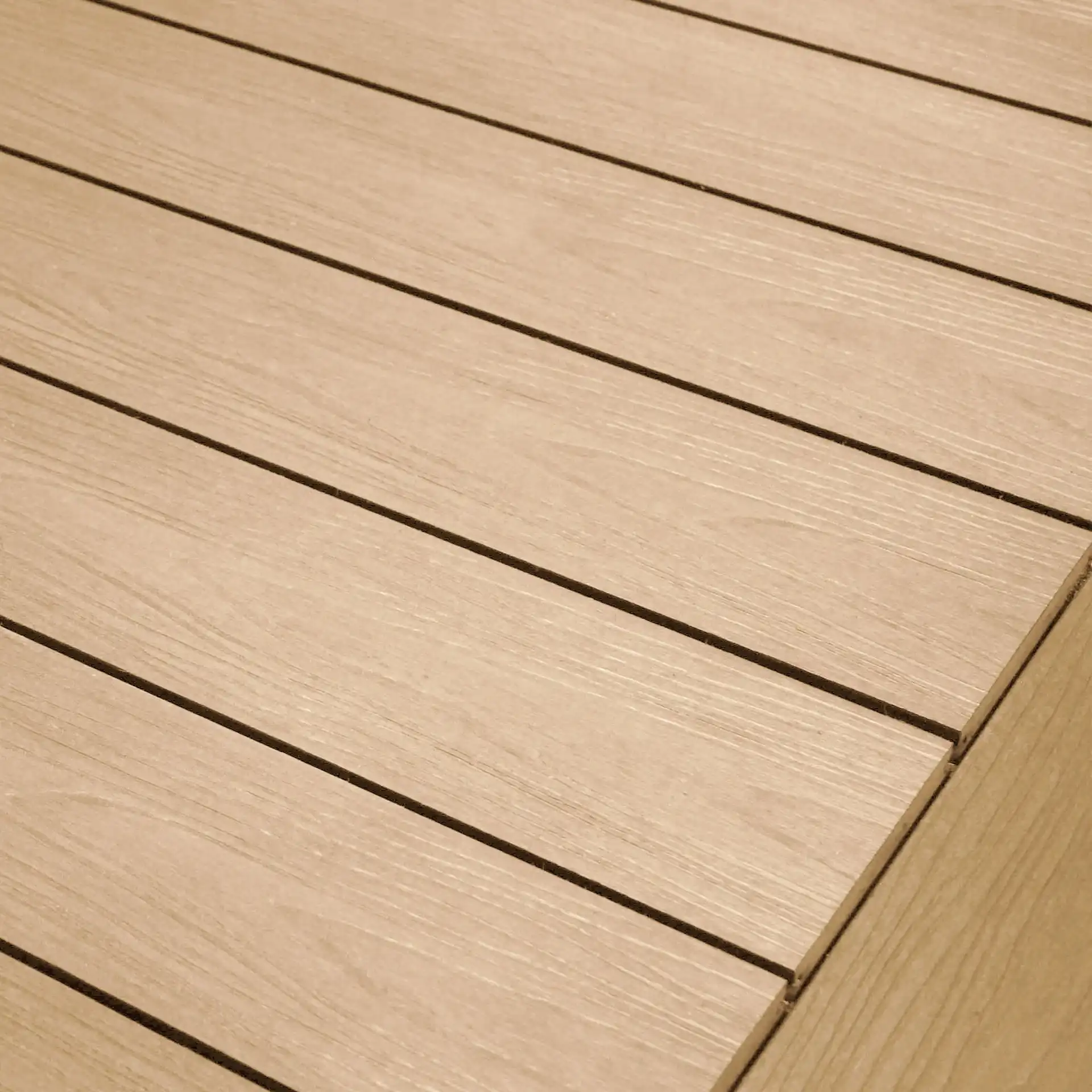 Larch Composite Decking Floor
