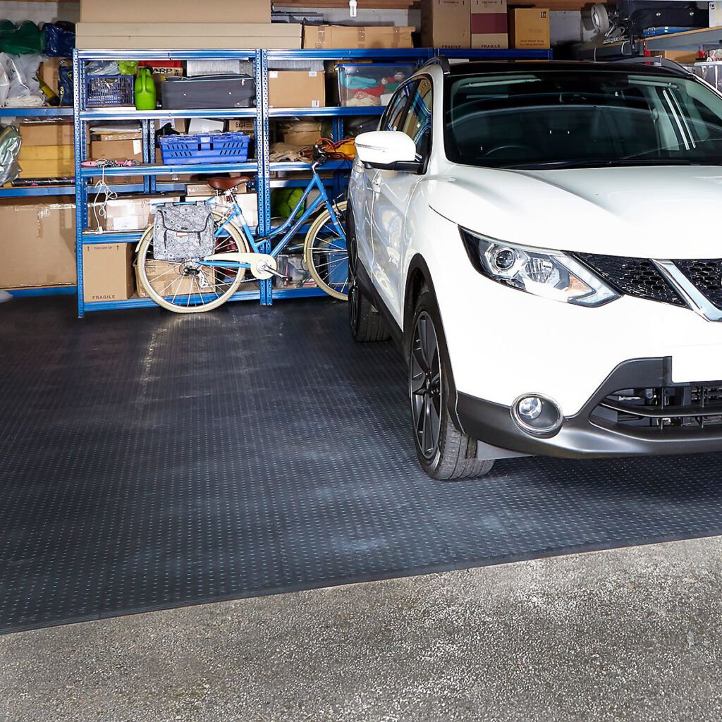 Single Garage Interlocking Floor Tile
